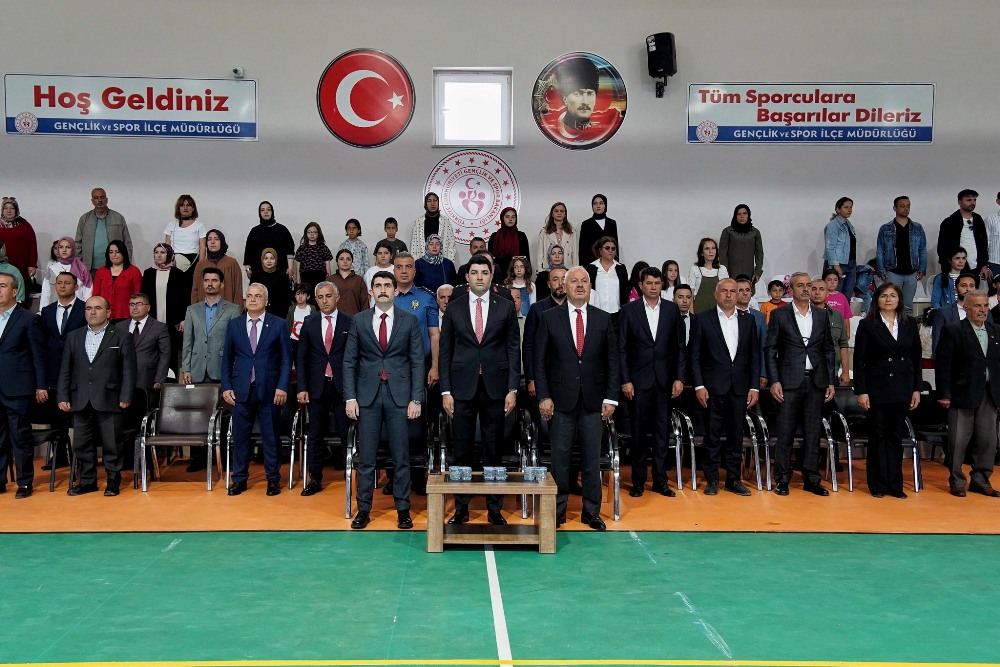 Doğanşehir'de 19 Mayıs Atatürk'ü Anma, Gençlik  ve Spor Bayramı Etkinlikleri